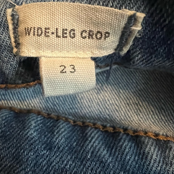 Madewell Wide-Leg Crop Jeans: Button-Front Edition - Picture 3 of 5
